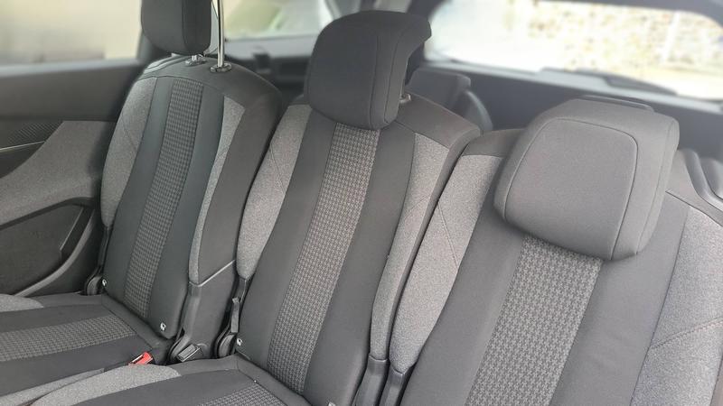 Peugeot 5008 1.5 BlueHDi 130 Eat8 Active Business - 7 places Automatique