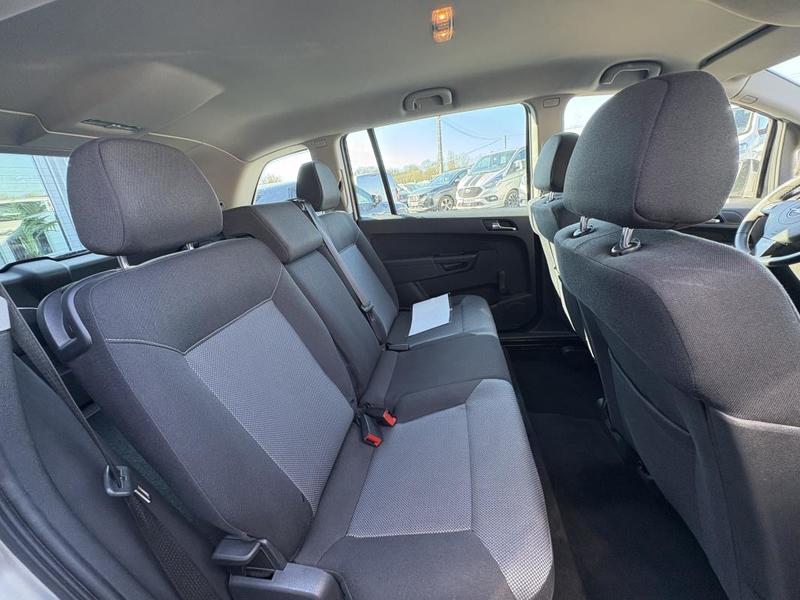 Opel Zafira 1.7l Cdti 110 Cv 7 Places