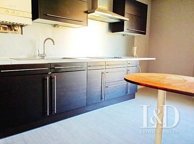 Appartement - 75 m² - 3 pièces