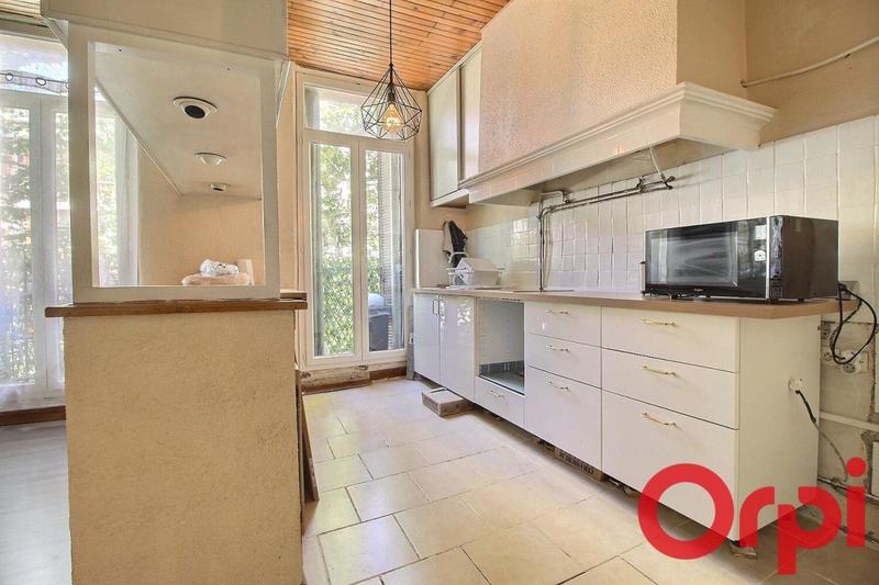 Appartement - 82 m² - 3 pièces