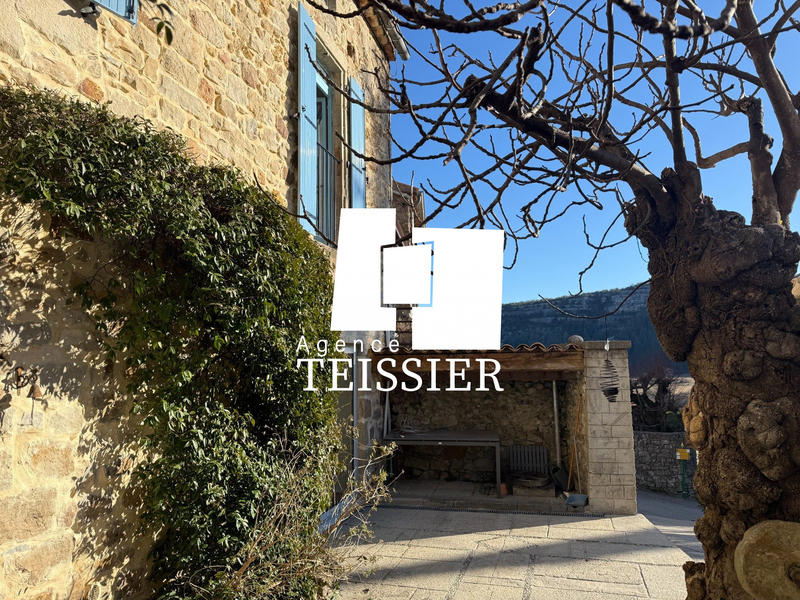 Maison - 166 m² - 6 pièces