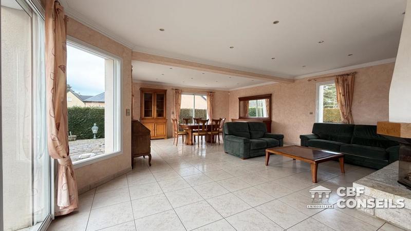 Maison - 180 m² - 6 pièces