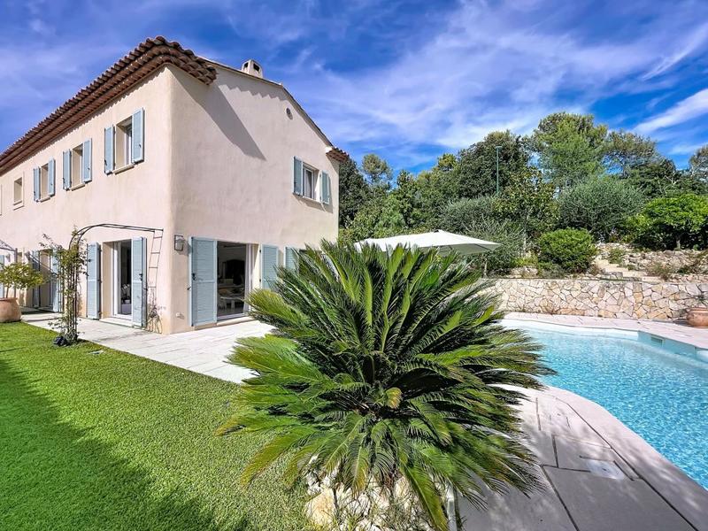 Villa - 160 m² - 6 pièces