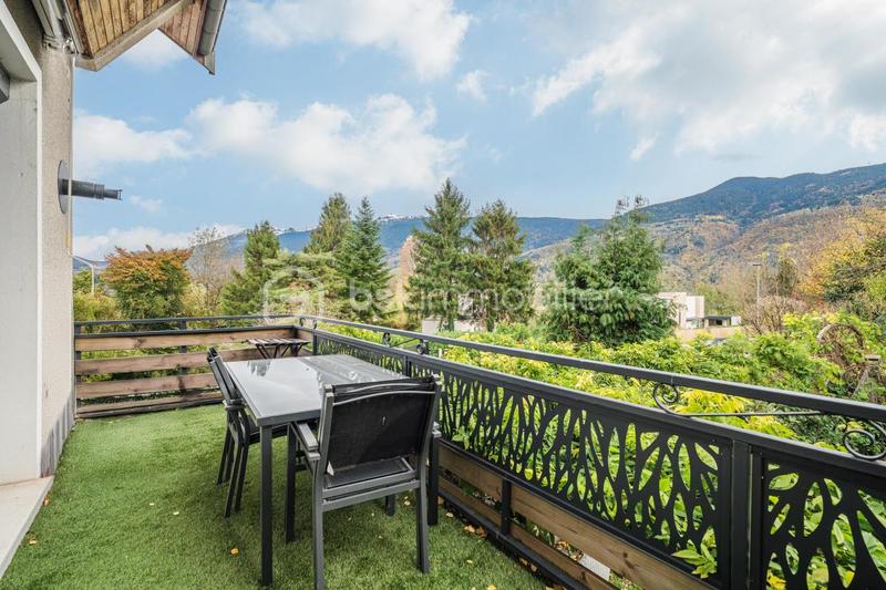 Appartement - 100 m² - 3 pièces