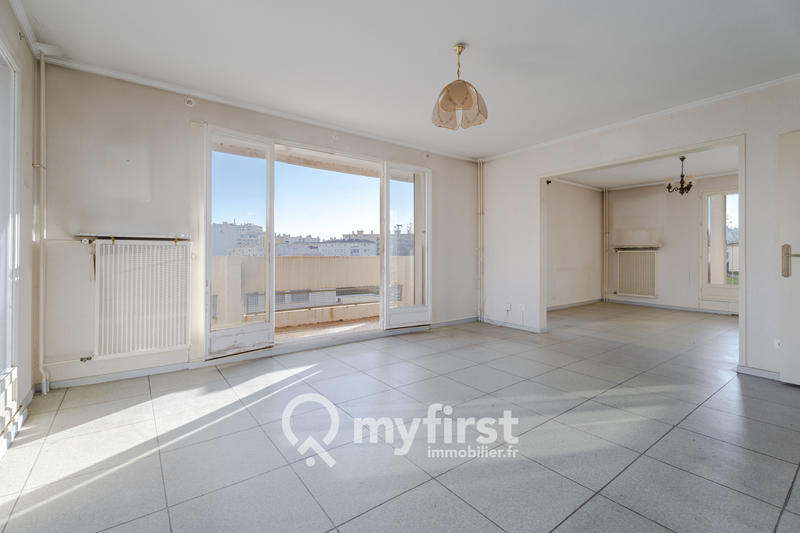 Appartement - 83 m² - 4 pièces