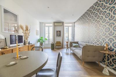 Appartement - 82 m² - 3 pièces