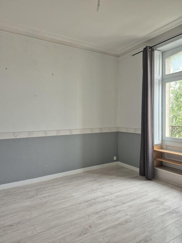 Maison ancienne - 231 m² - 8 pièces