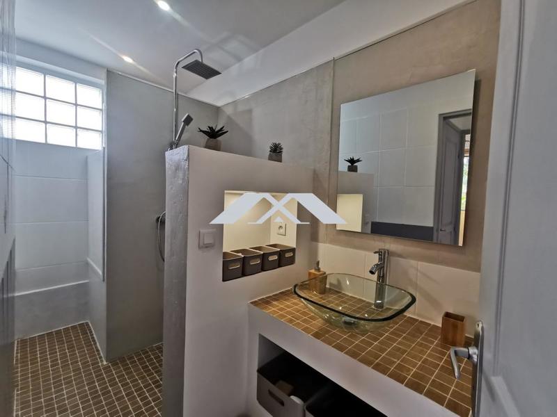 Appartement - 71 m² - 6 pièces