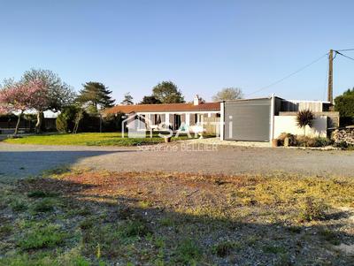 Maison - 101 m² - 5 pièces