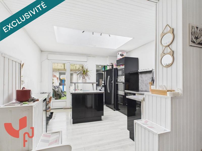 Maison - 88 m² - 4 pièces