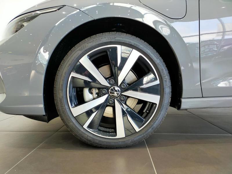 Volkswagen Golf 1.5 eHybrid 204 Dsg6 Vw Edition