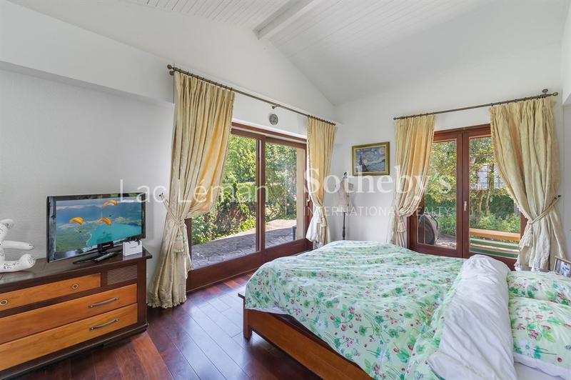 Maison - 225 m² - 6 pièces