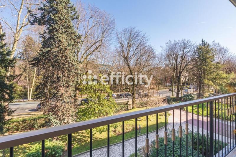 Appartement - 94 m² - 4 pièces