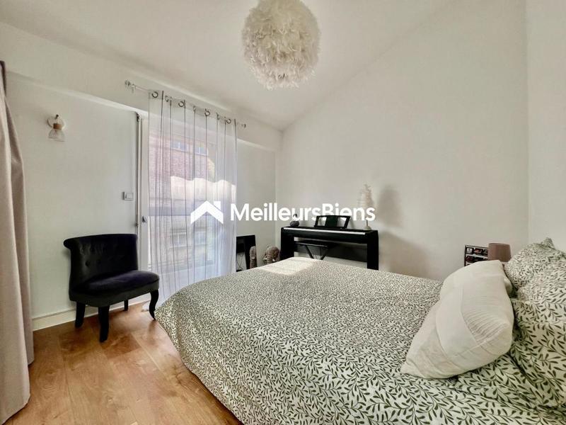 Maison - 168 m² - 8 pièces