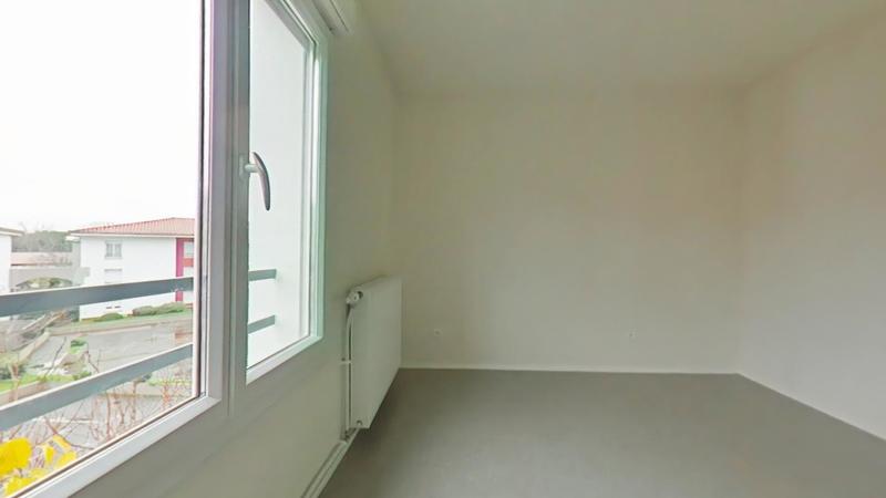 Appartement ancien - 82 m² - 4 pièces