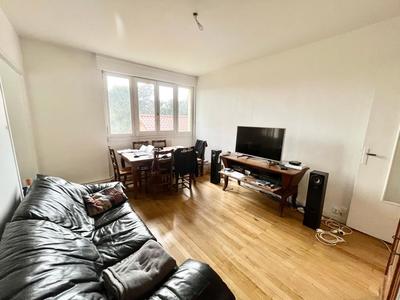 Appartement - 70 m² - 4 pièces