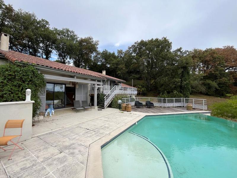 Maison d'architecte - 198 m² - 5 pièces