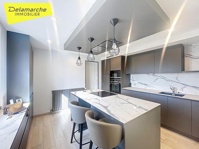 Maison - 152 m² - 6 pièces