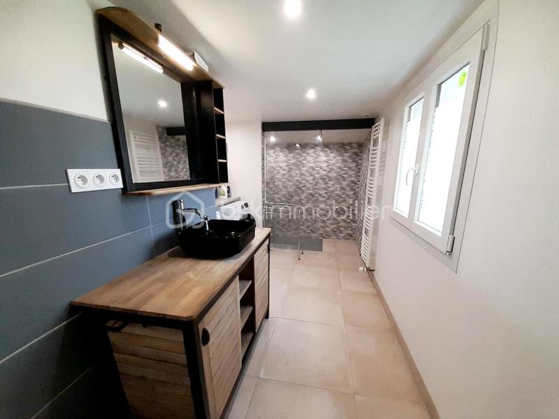 Maison traditionnelle - 128 m² - 6 pièces