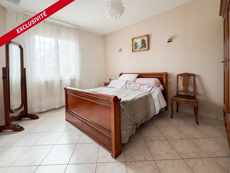 Maison traditionnelle - 148 m² - 5 pièces