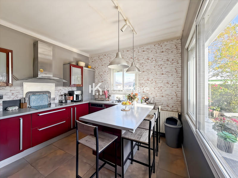 Maison - 110 m² - 4 pièces