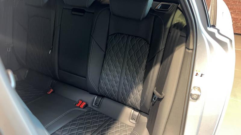 Audi A6 Avant 50 TFSIe 299 ch s tronic 7 Quattro s line