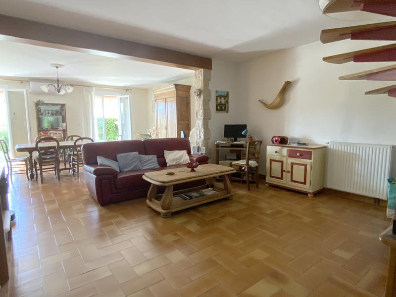 Maison - 137 m² - 6 pièces