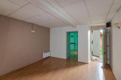 Maison de village - 200 m² - 11 pièces