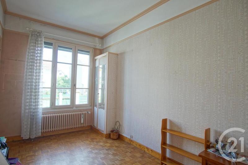 Pavillon - 150 m² - 7 pièces