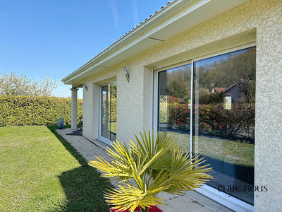 Maison - 250 m² - 5 pièces