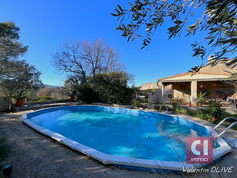 Maison - 93 m² - 4 pièces