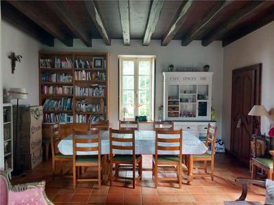 Maison ancienne - 195 m² - 6 pièces