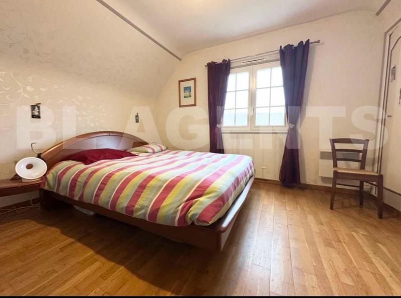 Maison traditionnelle - 114 m² - 6 pièces