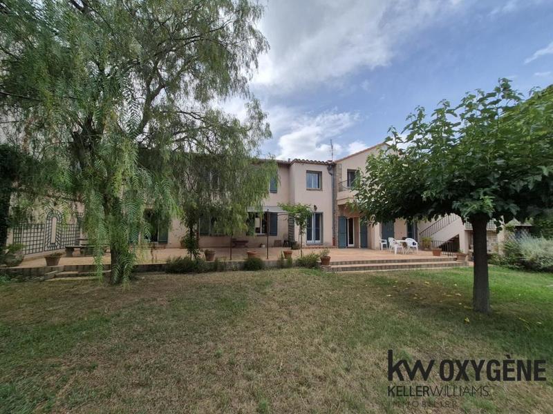 Mas - 438 m² - 14 pièces