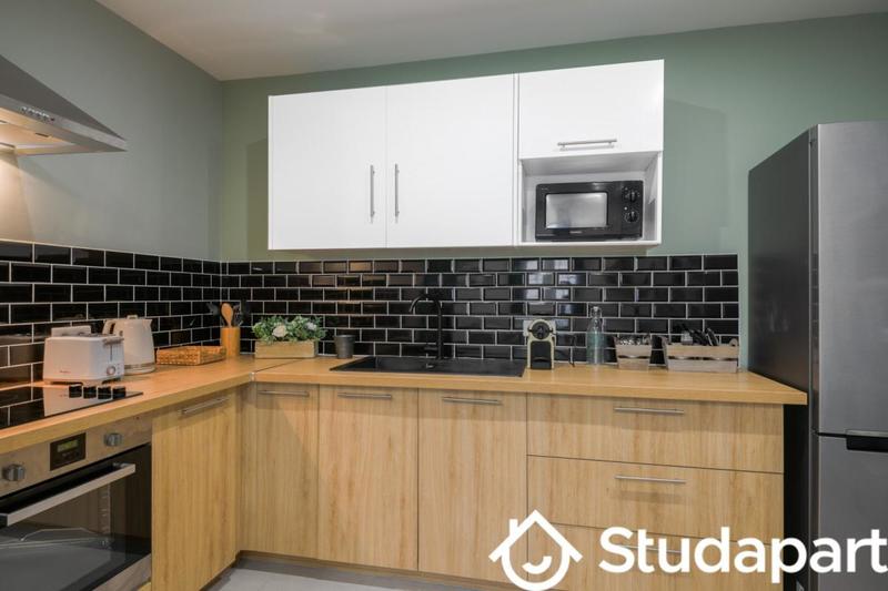 Chambre - 11 m² - 1 pièce