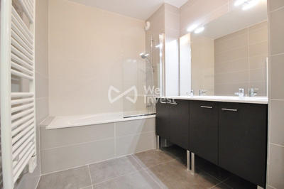 Appartement - 90 m² - 4 pièces