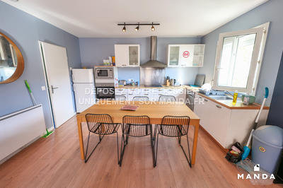 Chambre - 10 m² - 5 pièces