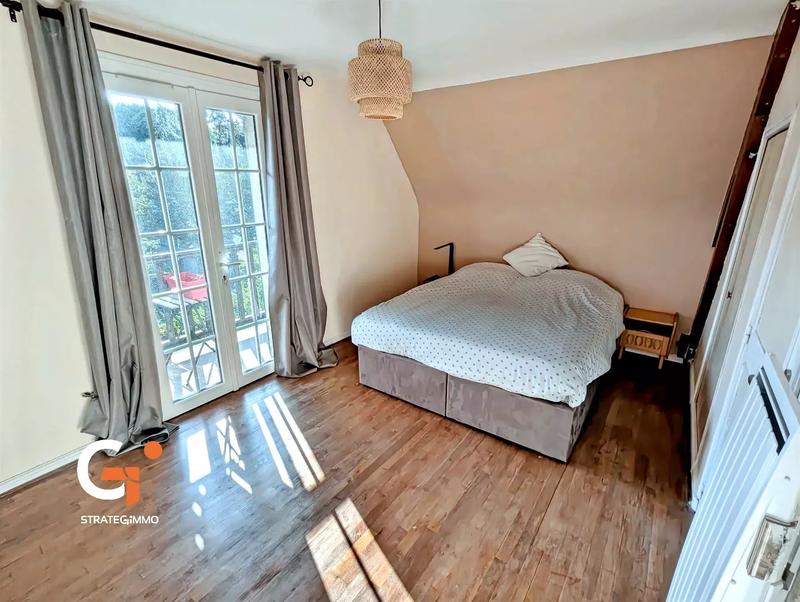 Maison - 104 m² - 4 pièces