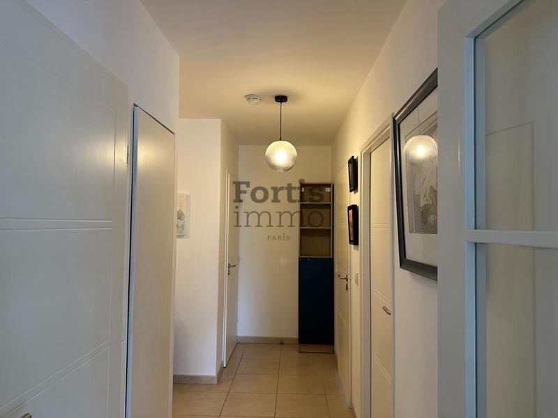 Appartement - 70 m² - 3 pièces