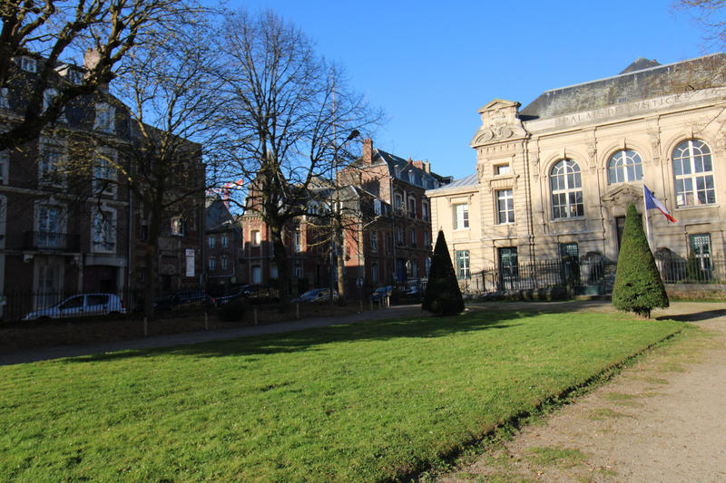 Appartement - 94 m² - 4 pièces