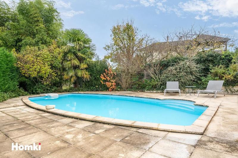 Maison - 140 m² - 6 pièces