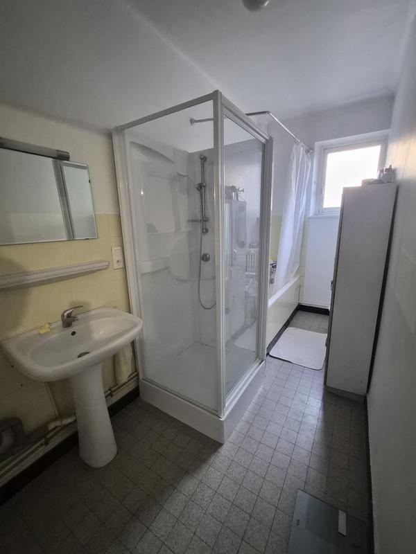 Appartement - 96 m² - 3 pièces