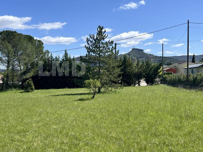 Terrain - 2 134 m²