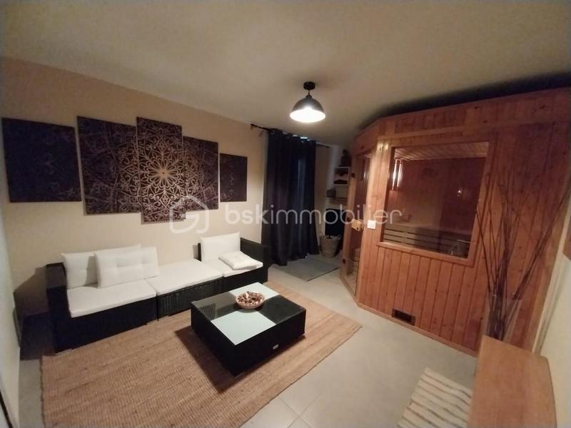 Maison - 160 m² - 6 pièces