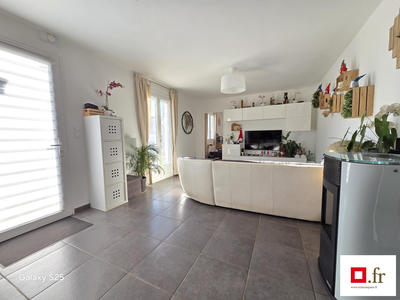 Maison - 98 m² - 5 pièces