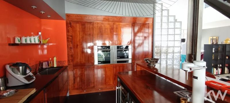 Appartement - 217 m² - 7 pièces