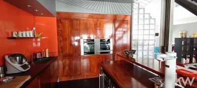 Appartement - 217 m² - 7 pièces