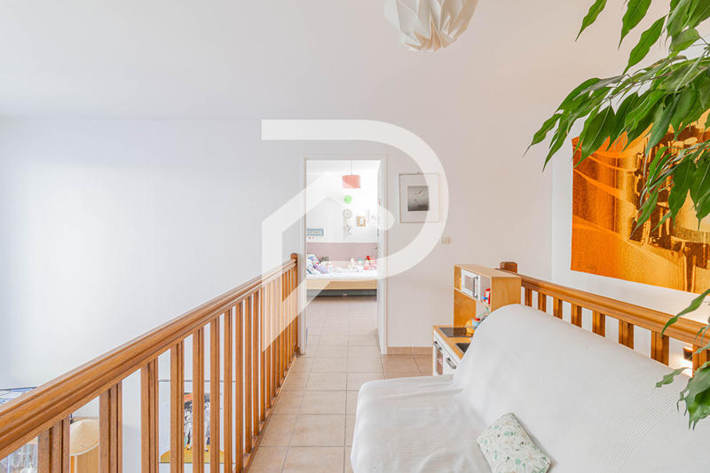 Appartement - 96 m² - 4 pièces