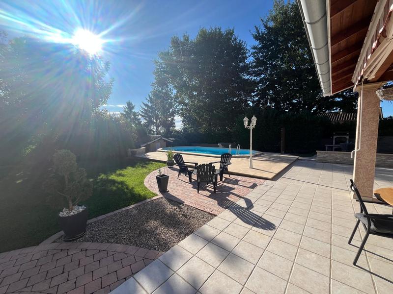 Maison - 182 m² - 7 pièces