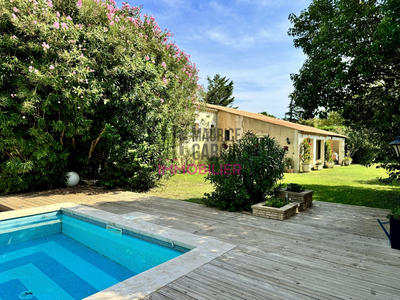 Maison traditionnelle - 153 m² - 5 pièces